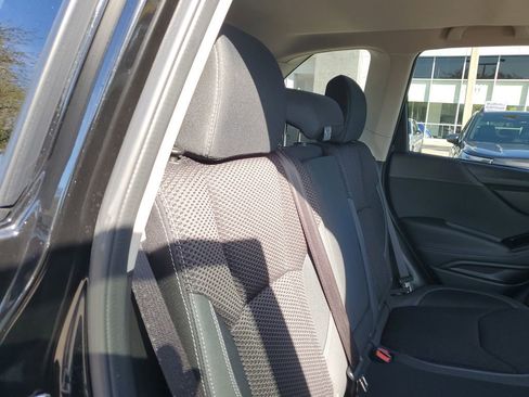 Used 2020 Subaru Forester Premium image 24