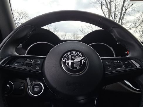 Used 2020 Alfa Romeo Stelvio Base w/ Nero Edizione image 25