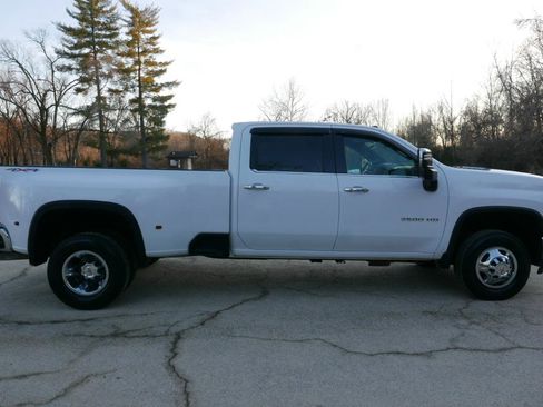 Used 2024 Chevrolet Silverado 3500 LTZ w/ LTZ Convenience Package AWD/4WD image 5