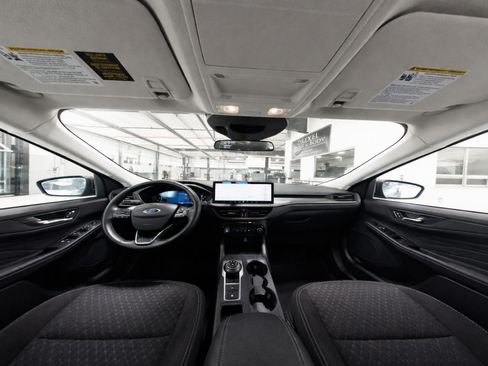 Used 2023 Ford Escape Active w/ Tech Pack #1 FWD image 11