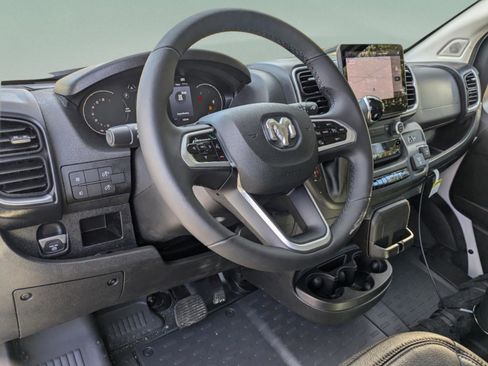 New 2025 RAM ProMaster 3500 w/ Leather Interior Group image 9