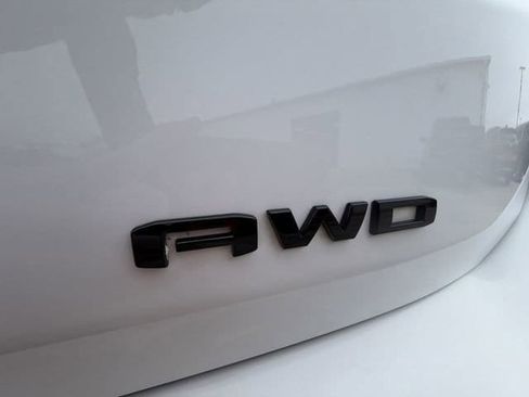 Used 2022 GMC Terrain SLE w/ Driver Convenience Package AWD/4WD image 35