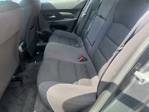 Used 2013 Chevrolet Cruze LT FWD image 16