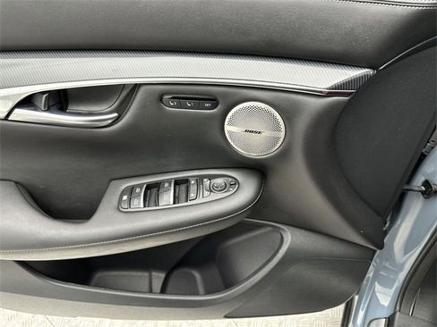 Used 2023 INFINITI QX50 Sport image 13