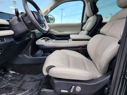 Used 2025 Lincoln Navigator Reserve AWD/4WD image 20