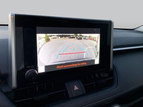 Used 2024 Toyota RAV4 LE FWD image 27