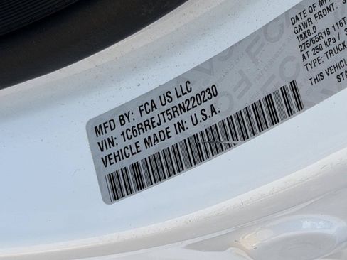 Used 2024 RAM 1500 Laramie RWD image 30