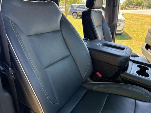 Used 2023 Chevrolet Tahoe Premier AWD/4WD image 33