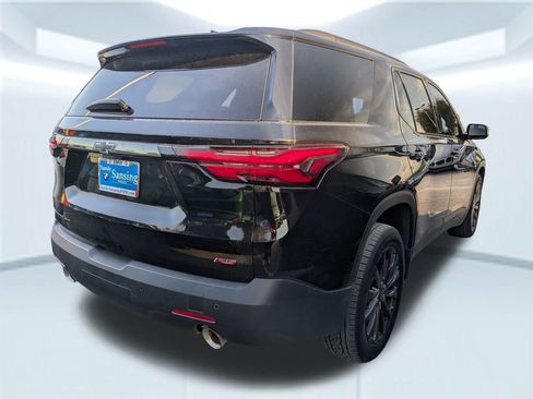 Used 2022 Chevrolet Traverse RS image 5