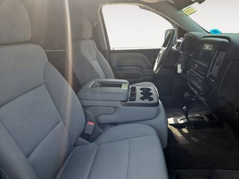 Used 2018 Chevrolet Silverado 1500 Custom w/ Custom Value Package AWD/4WD image 15