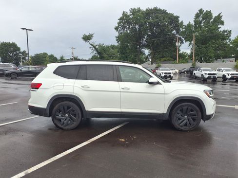 Used 2021 Volkswagen Atlas SEL AWD/4WD image 2