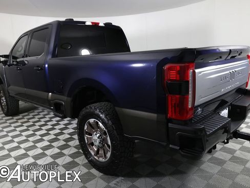 Used 2024 Ford F250 King Ranch w/ FX4 Off-Road Package AWD/4WD image 9