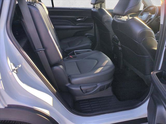 Used 2025 Toyota Grand Highlander FWD image 22