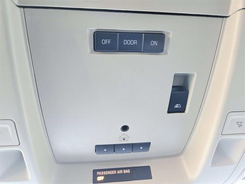 Used 2014 GMC Sierra 1500 SLT w/ SLT Preferred Package image 33