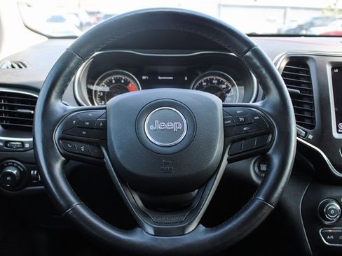 Used 2020 Jeep Cherokee Trailhawk w/ Cold Weather Group image 27