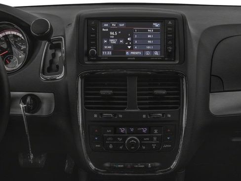 Used 2018 Dodge Grand Caravan GT FWD image 13