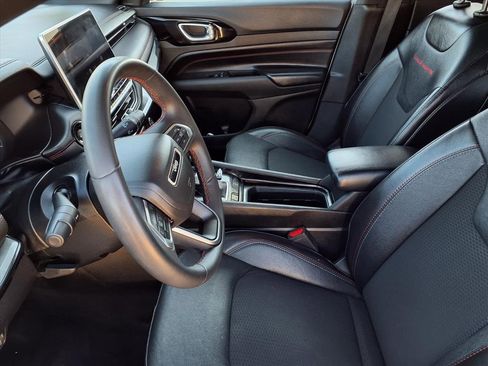 Used 2023 Jeep Compass Trailhawk image 16