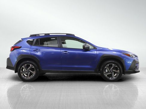 Used 2025 Subaru Crosstrek 2.0i Premium image 6