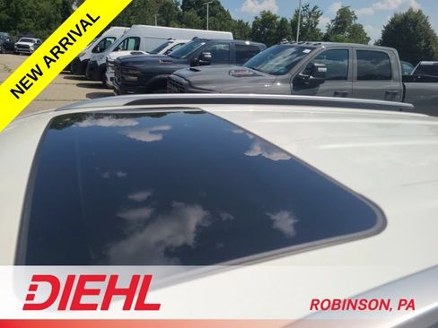 Used 2022 Kia Seltos SX w/ Sunroof Package AWD/4WD image 9