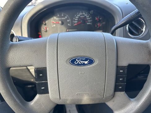 Used 2004 Ford F150 XLT image 13