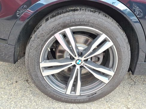 Used 2024 BMW X7 xDrive40i w/ M Sport Package AWD/4WD image 6