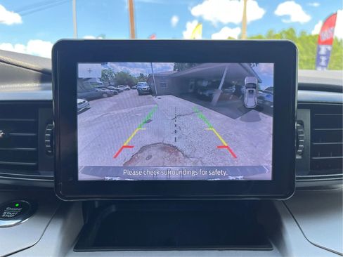 Used 2021 Ford Explorer XLT RWD image 29
