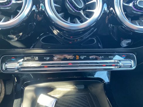 Used 2025 Mercedes-Benz CLA 250 CLA 250 image 23