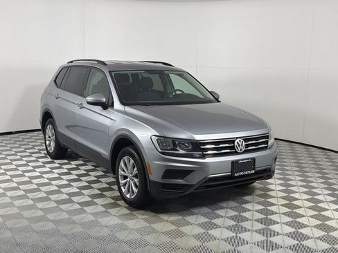 Used 2020 Volkswagen Tiguan S FWD image 3