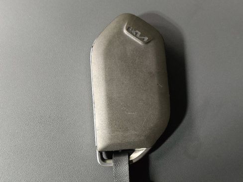 Used 2025 Kia K4 FWD image 32