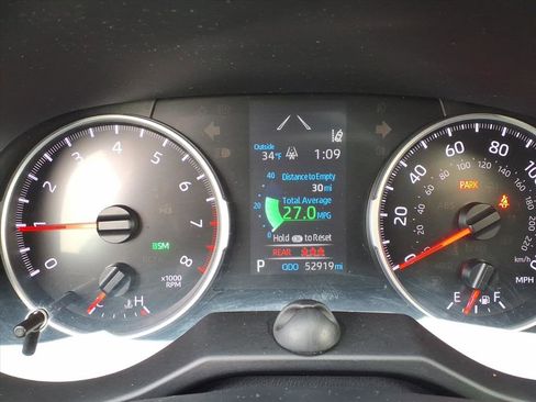 Used 2020 Toyota RAV4 XLE w/ Convenience Package image 23