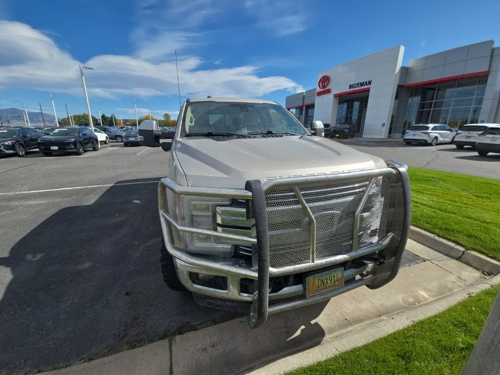 Used 2017 Ford F250 Lariat w/ Lariat Ultimate Package AWD/4WD image 4