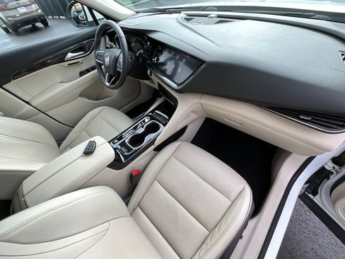 Used 2021 Buick Envision Essence image 16