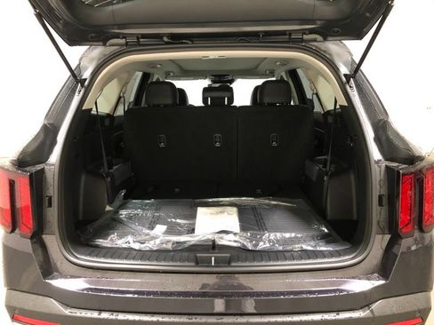 New 2026 Kia Sorento S w/ S Panoramic Sunroof Package FWD image 8