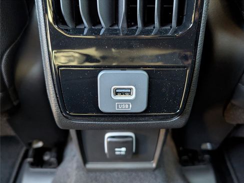 New 2026 Jeep Compass Limited image 11