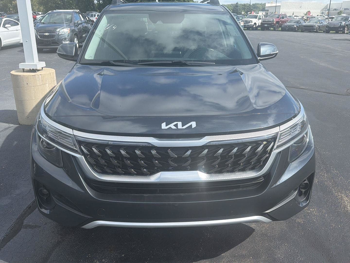 Used 2022 Kia Seltos Nightfall Edition AWD/4WD image 11