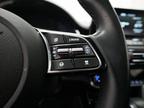 Used 2021 Kia Seltos SX w/ SX Sunroof Package image 18