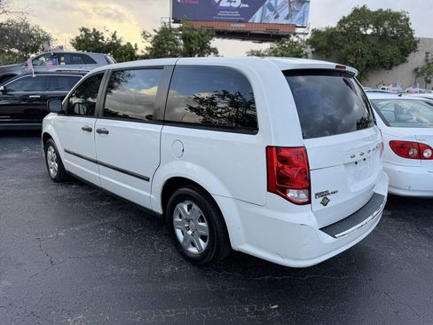 Used 2013 Dodge Grand Caravan American Value Package image 4