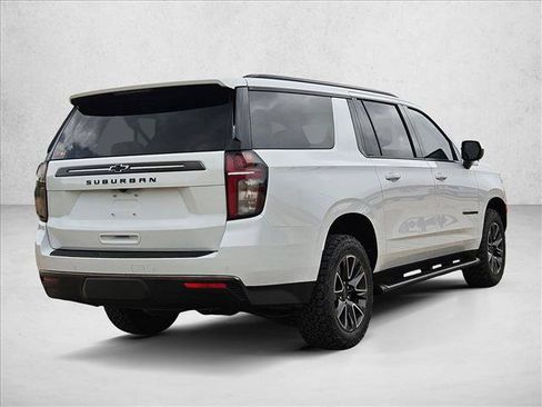 Used 2021 Chevrolet Suburban Z71 AWD/4WD image 5