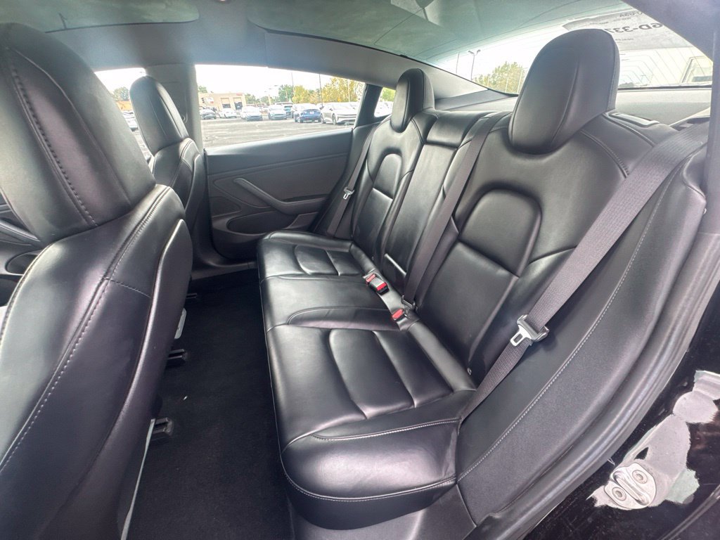 Used 2019 Tesla Model 3 Long Range RWD image 15