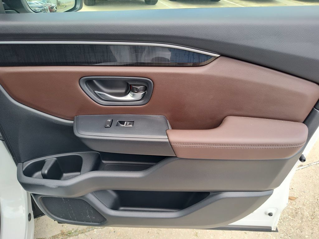 Used 2023 Honda Pilot Elite image 35