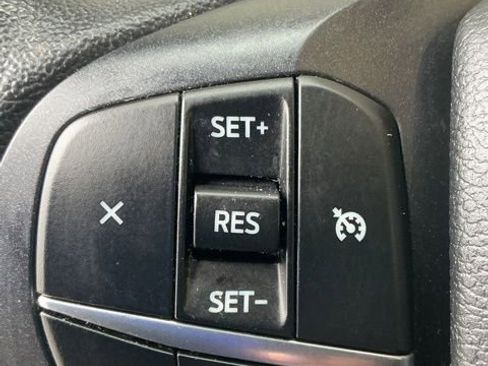 Used 2020 Ford Explorer XLT w/ Equipment Group 202A image 25