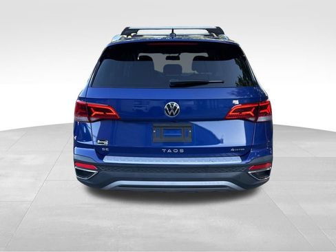 Used 2022 Volkswagen Taos SE AWD/4WD image 4