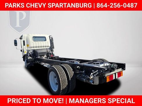 New 2025 Chevrolet Low Cab Forward image 8