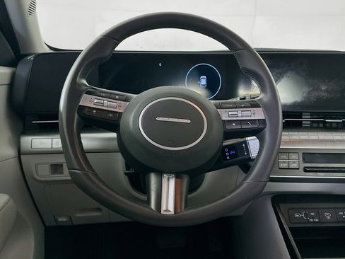 Used 2024 Hyundai Kona SEL FWD image 18