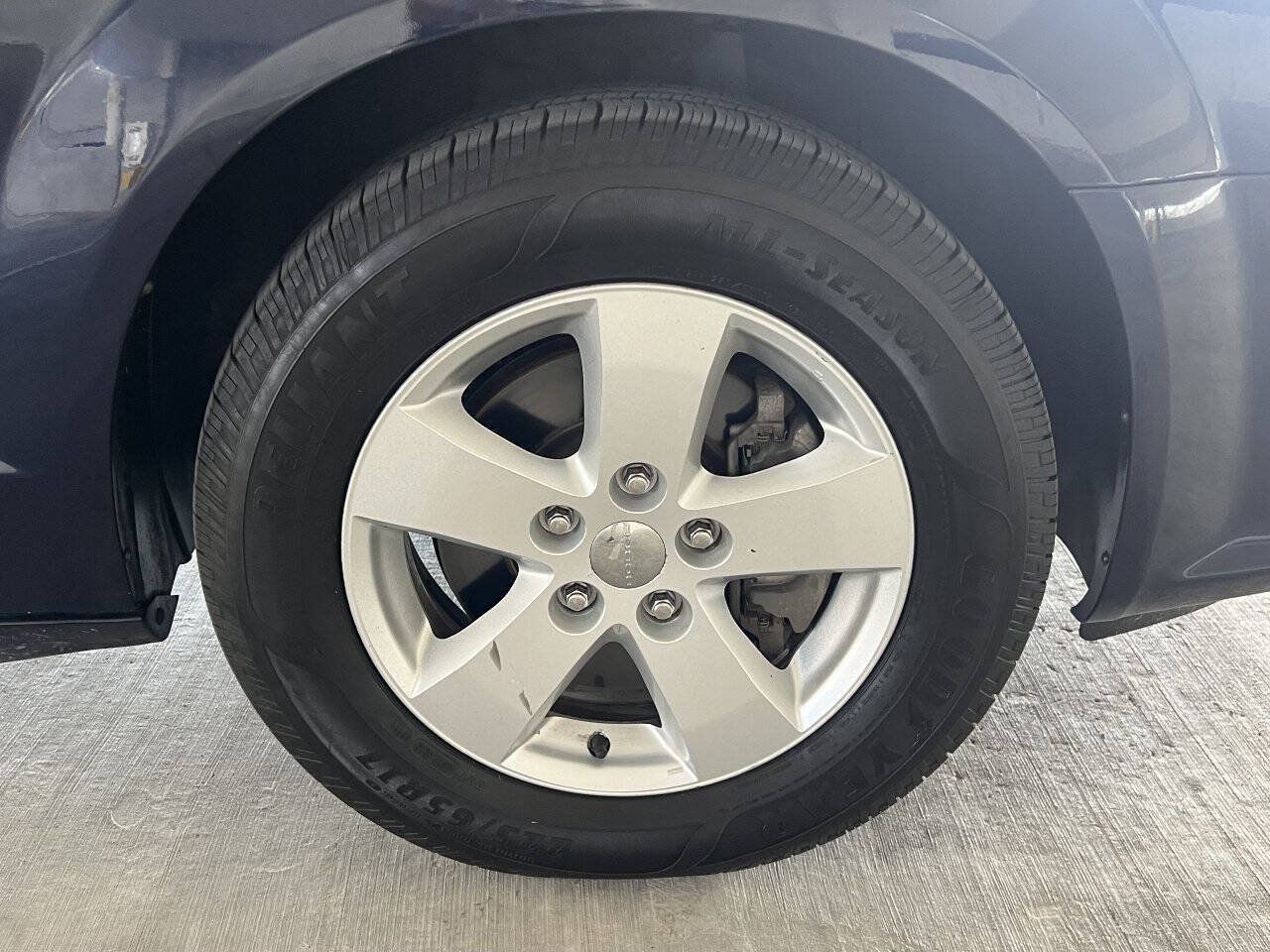 Used 2013 Dodge Grand Caravan SE FWD image 21