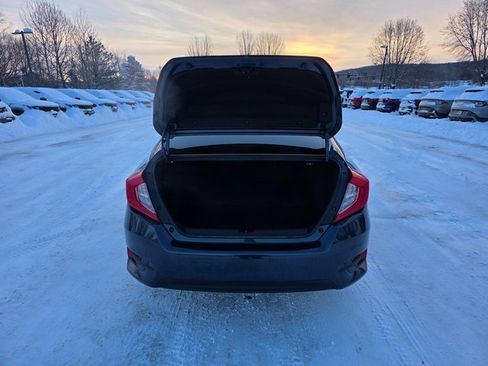 Used 2018 Honda Civic EX-T image 10