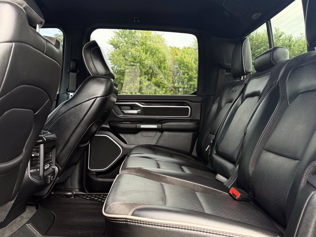 Used 2020 RAM 1500 Laramie AWD/4WD image 9