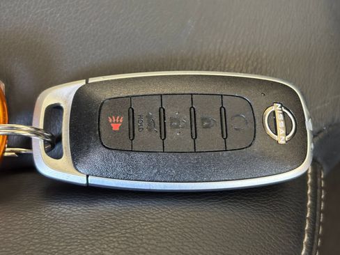 Used 2026 Nissan Rogue SL FWD image 22