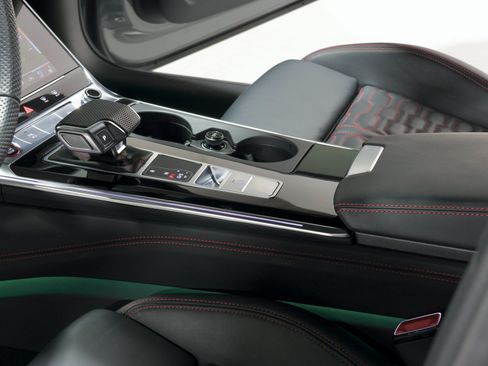 Used 2021 Audi RS 6 AWD/4WD image 57