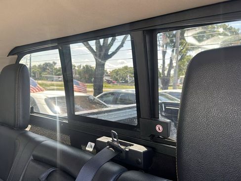 Used 2017 Nissan Titan SL RWD image 26